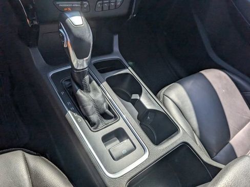 Used 2018 Ford Escape Titanium image 29