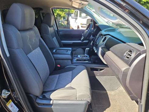 Used 2016 Toyota Tundra SR5 w/ TRD Off Road Package AWD/4WD image 16
