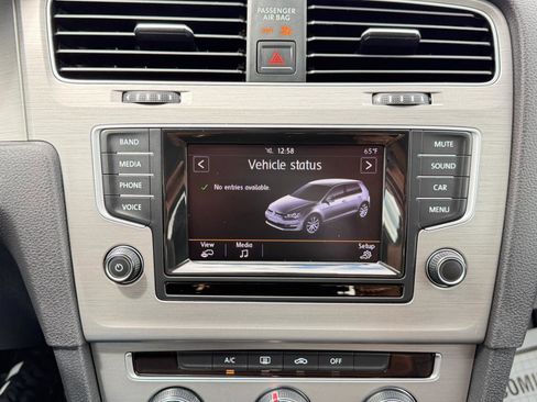 Used 2015 Volkswagen Golf S FWD image 55