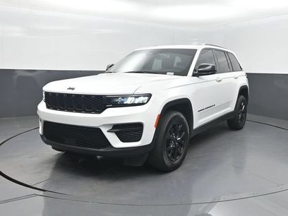 Used 2023 Jeep Grand Cherokee Altitude