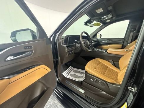 Used 2023 Cadillac Escalade Sport w/ LPO, ONYX Package AWD/4WD image 2