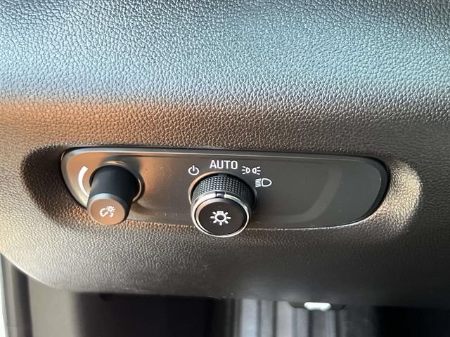 Certified 2023 Chevrolet Traverse LT FWD image 22