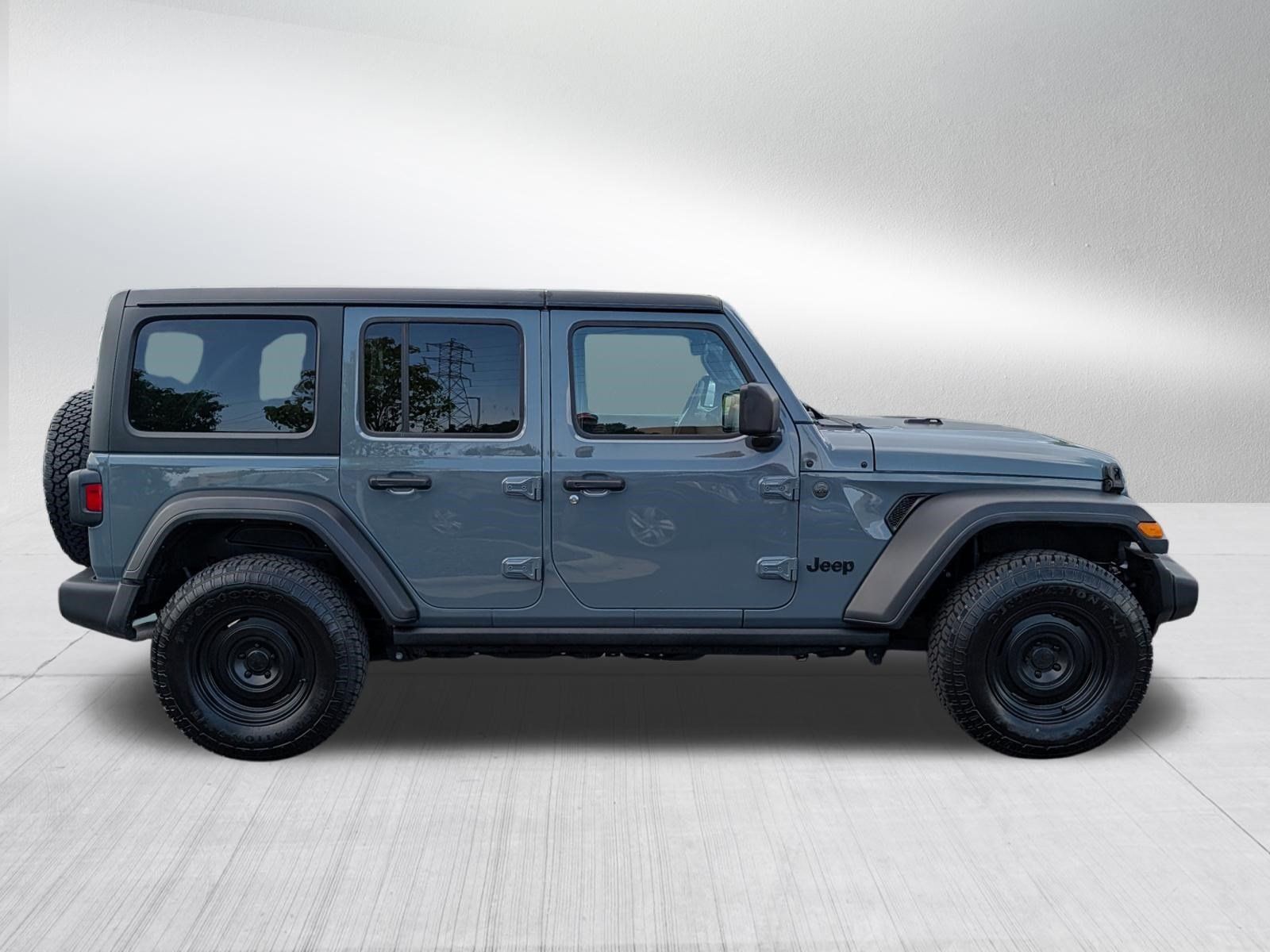 Used 2025 Jeep Wrangler Unlimited Sport AWD/4WD image 8