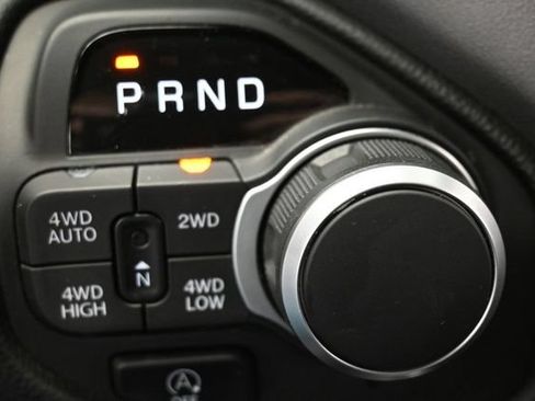 Used 2025 RAM 1500 Big Horn AWD/4WD image 23