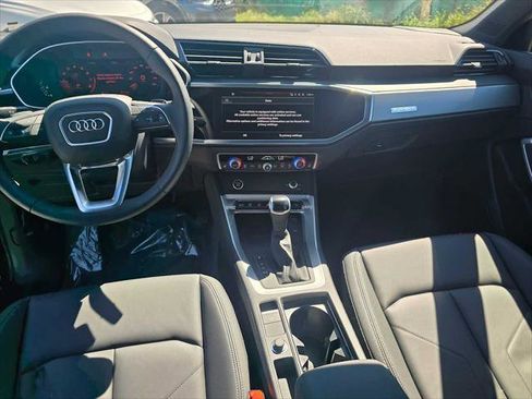New 2025 Audi Q3 2.0T Premium image 22