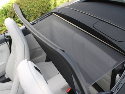 Certified 2024 Porsche 911 Carrera 4S image 22