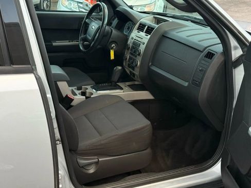 Used 2011 Ford Escape XLT image 19