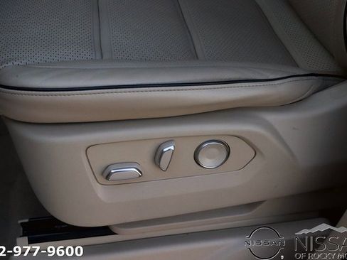 Used 2023 Cadillac Escalade Premium Luxury w/ Performance Package image 17