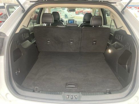 Used 2024 Ford Edge SEL image 24