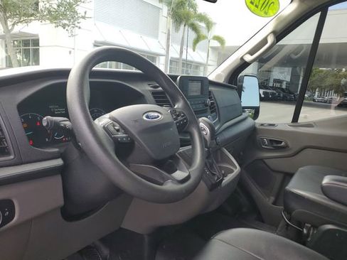 Used 2022 Ford Transit 250 Medium Roof RWD image 8