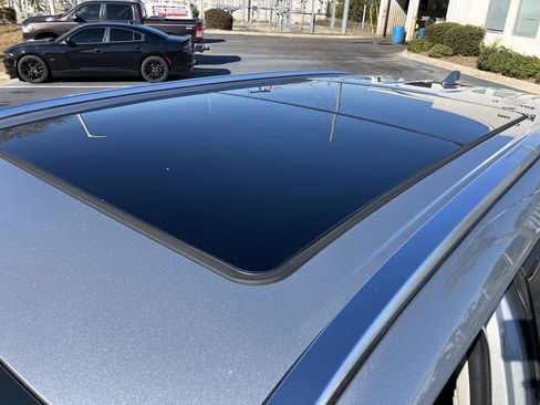 Used 2024 Toyota Highlander Platinum image 10