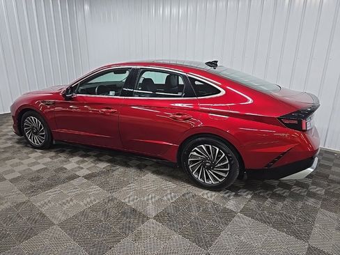 Used 2024 Hyundai Sonata Limited image 4