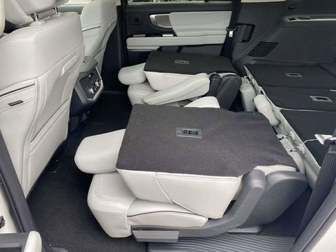 New 2026 Ford Expedition Max Platinum w/ Platinum Ultimate Package AWD/4WD image 11