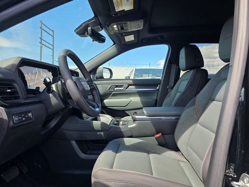 New 2026 GMC Terrain AT4 w/ Technology Package II AWD/4WD image 22