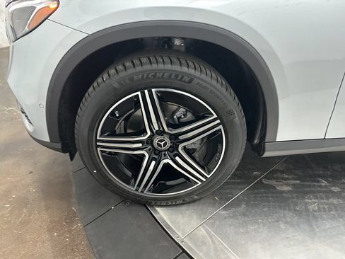 Used 2026 Mercedes-Benz GLC 300 image 32