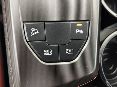 Certified 2026 Kia Sportage SX Prestige AWD/4WD image 30