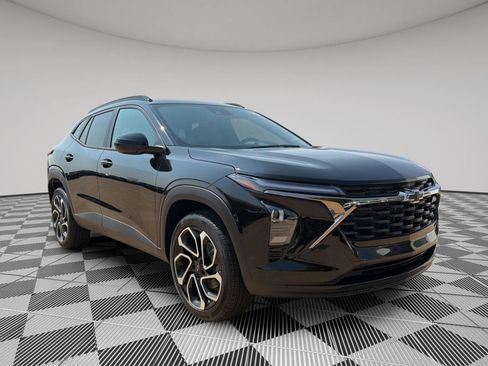 New 2026 Chevrolet Trax RS w/ Driver Confidence Package FWD image 7