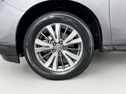 Used 2019 Nissan Pathfinder SL image 46