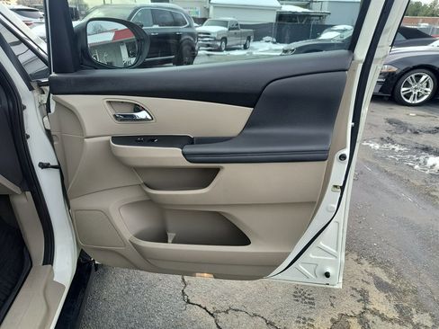 Used 2015 Honda Odyssey EX-L image 21
