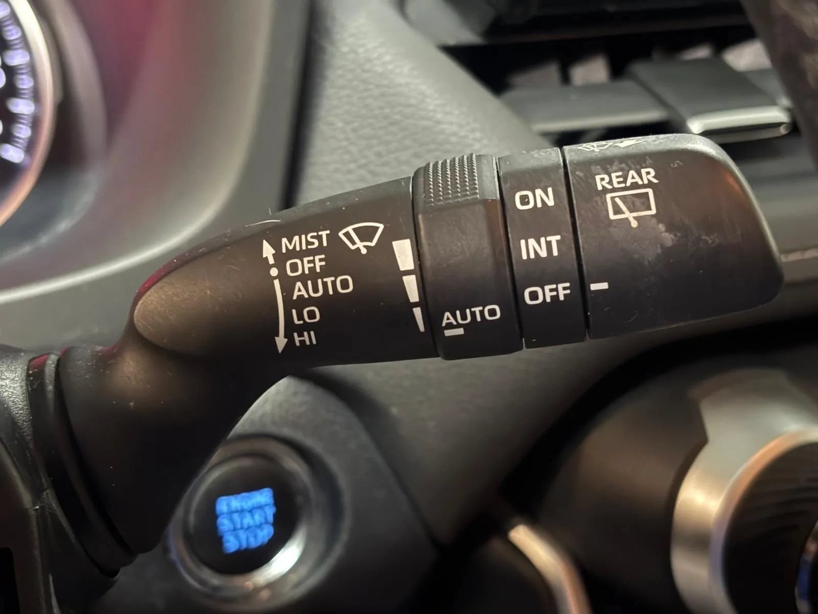 Used 2019 Toyota RAV4 XLE Premium w/ Cold Weather Package AWD/4WD image 30