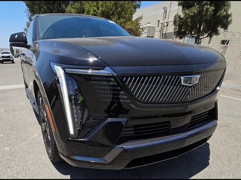 Used 2025 Cadillac Escalade IQ Sport 2 w/ LPO, ONYX Package AWD/4WD image 8