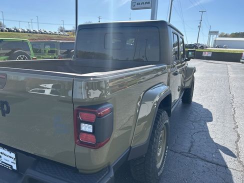 New 2026 Jeep Gladiator Sport image 8