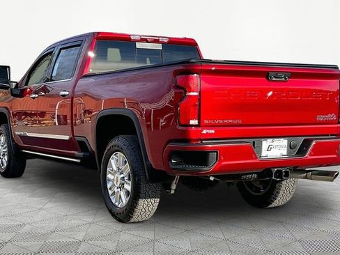 Used 2024 Chevrolet Silverado 2500 High Country w/ High Country Premium Package image 4