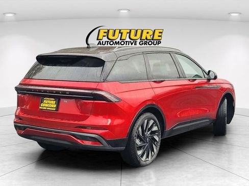 New 2026 Lincoln Nautilus Reserve w/ Jet Appearance Package image 6