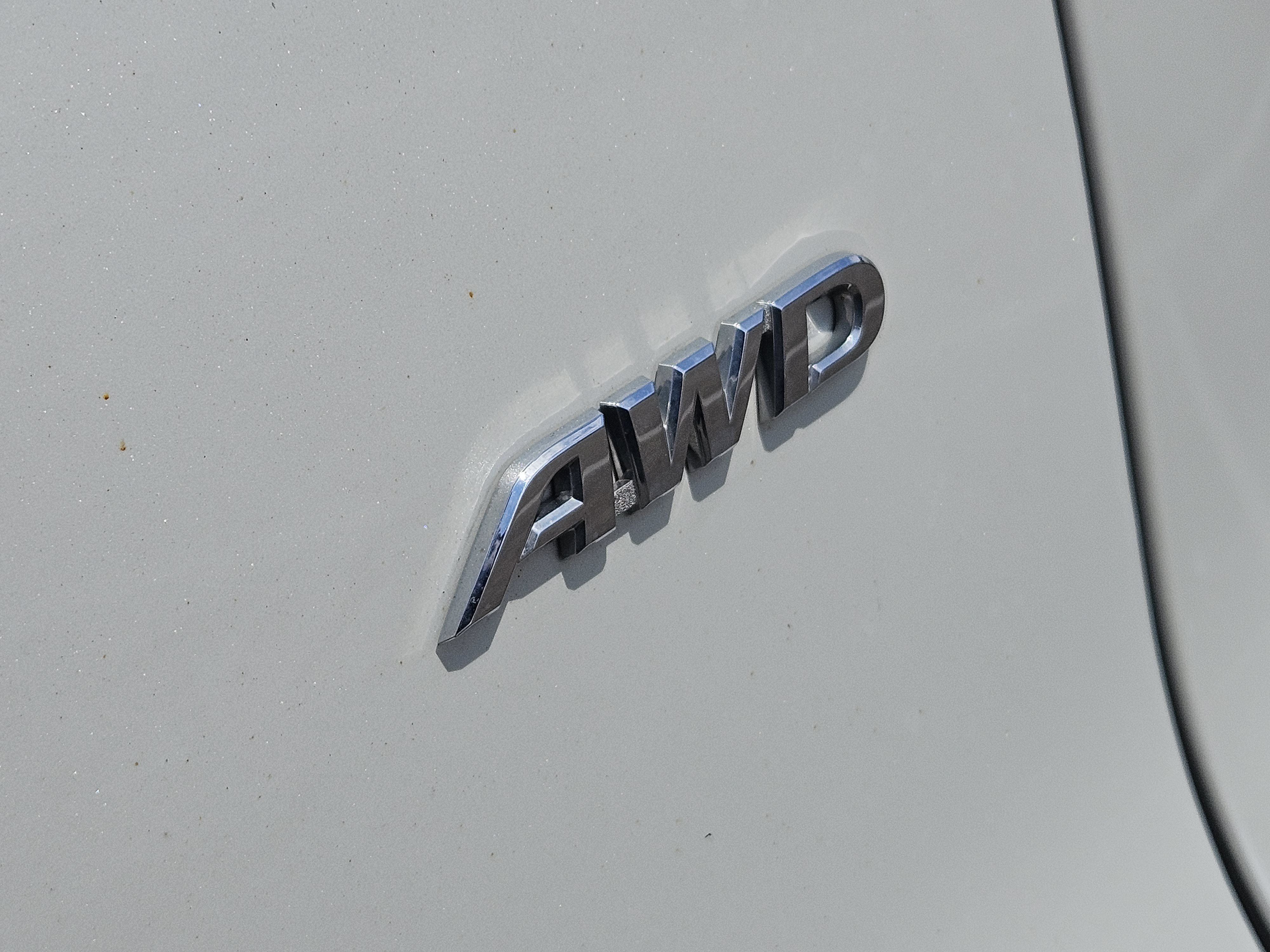 Used 2022 Toyota Corolla Cross L AWD/4WD image 15