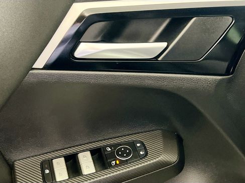 Used 2023 Mitsubishi Outlander ES image 16