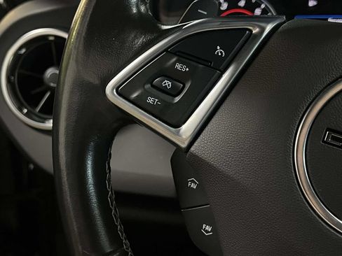 Used 2022 Chevrolet Camaro LT RWD image 22