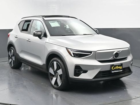 Used 2023 Volvo XC40 Recharge Ultimate w/ Protection Package Premier AWD/4WD image 10
