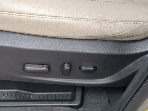 Used 2018 Ford Escape Titanium w/ Ford Safe & Smart Package image 22