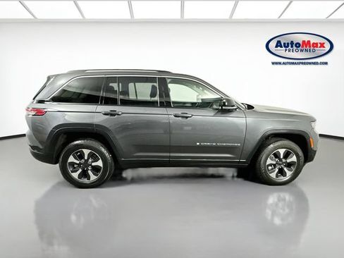 Used 2022 Jeep Grand Cherokee Limited 4xe w/ Luxury Tech Group II AWD/4WD image 10