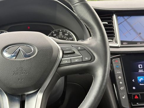 Used 2019 INFINITI QX50 Essential w/ Premium Heat Package AWD/4WD image 31
