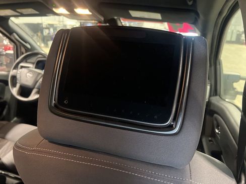 Certified 2024 Nissan Titan SV w/ SV Convenience Package image 14