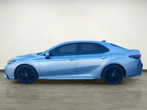 Used 2023 Toyota Camry XSE image 2