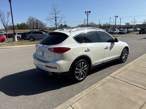 Used 2017 INFINITI QX50 2WD w/ Deluxe Touring Package image 4