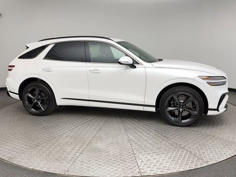 Certified 2026 Genesis GV70 3.5T Sport Prestige AWD/4WD image 9