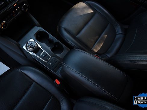 Used 2022 Ford Escape SE w/ Cold Weather Package image 20