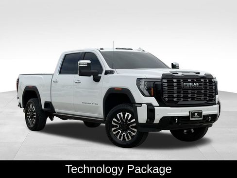 Used 2026 GMC Sierra 2500 Denali Ultimate w/ Max Trailering Package AWD/4WD image 2