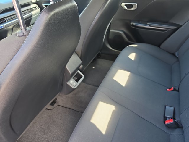 Used 2026 Kia K4 FWD image 17