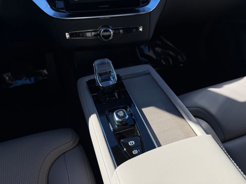 New 2026 Volvo XC90 T8 Ultra w/ Lounge Package image 14