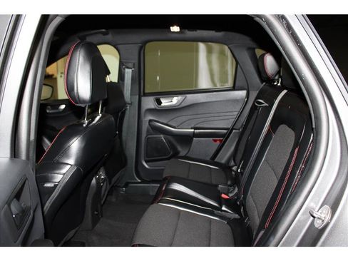 Used 2025 Ford Escape ST-Line image 13