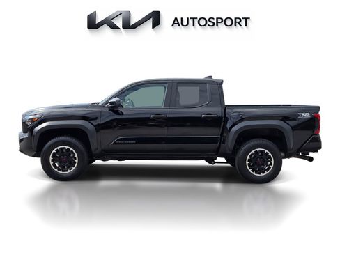 Used 2024 Toyota Tacoma TRD Off-Road AWD/4WD image 13