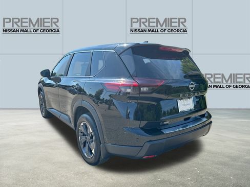 New 2026 Nissan Rogue SV FWD image 7
