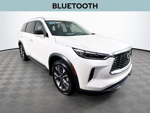 Certified 2023 INFINITI QX60 Luxe w/ Vision Package FWD image 3
