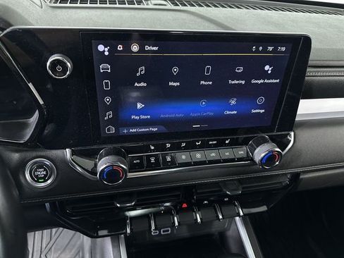 Used 2023 Chevrolet Colorado LT w/ LT Convenience Package II AWD/4WD image 14