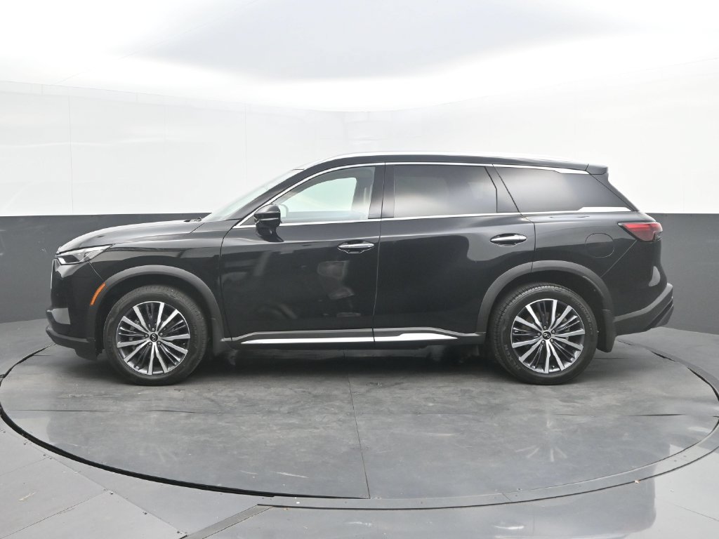 Used 2023 INFINITI QX60 Sensory AWD/4WD image 2