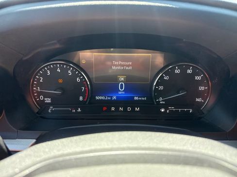 Used 2020 Ford Explorer XLT w/ Equipment Group 202A AWD/4WD image 26